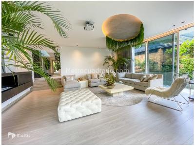 Casa de 4 alcobas en venta en Poblado Palmas, Medellín, 1500 m² · foto 3 de 20