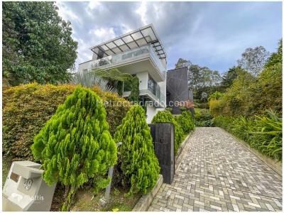 Casa de 4 alcobas en venta en Poblado Palmas, Medellín, 1500 m² · foto 5 de 20
