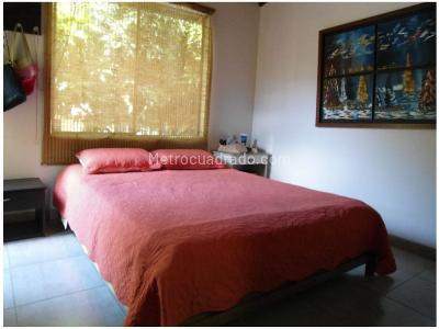Casa de 3 alcobas en venta en Loma De Los Bernal, Medellín, 120 m² · foto 11 de 20
