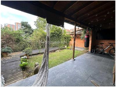 Casa de 3 alcobas en venta en La Sebastiana, Envigado, 227 m² · foto 2 de 19
