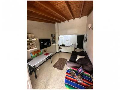 Casa de 3 alcobas en venta en La Sebastiana, Envigado, 227 m² · foto 12 de 19