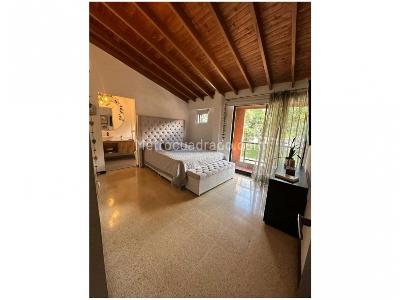 Casa de 3 alcobas en venta en La Sebastiana, Envigado, 227 m² · foto 14 de 19