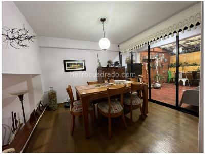 Casa de 3 alcobas en venta en Loma Del Chocho, Envigado, 186 m² · foto 2 de 20