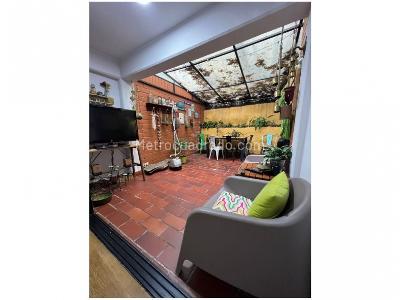 Casa de 3 alcobas en venta en Loma Del Chocho, Envigado, 186 m² · foto 3 de 20