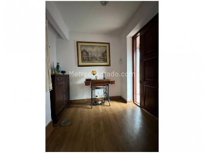 Casa de 3 alcobas en venta en Loma Del Chocho, Envigado, 186 m² · foto 8 de 20