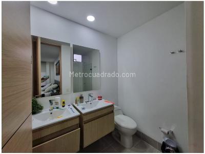 Apartamento de 4 alcobas en venta en Loma De Las Brujas, Envigado, 128 m² · foto 14 de 18