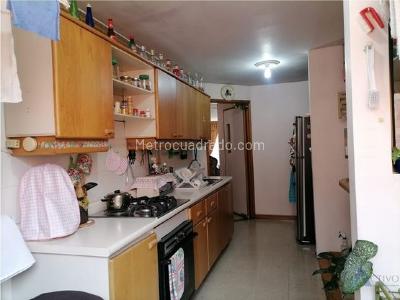 Apartamento de 3 alcobas en venta en Laureles, Medellín, 112 m² · foto 8 de 19