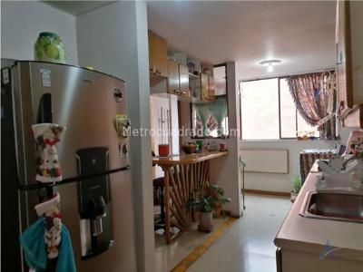Apartamento de 3 alcobas en venta en Laureles, Medellín, 112 m² · foto 13 de 19