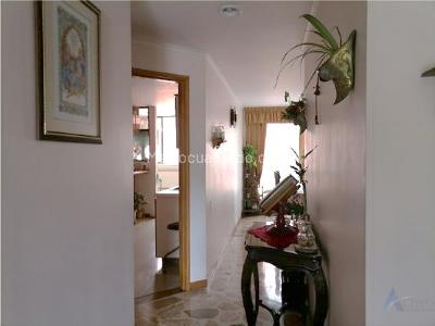 Apartamento de 3 alcobas en venta en Laureles, Medellín, 112 m² · foto 16 de 19
