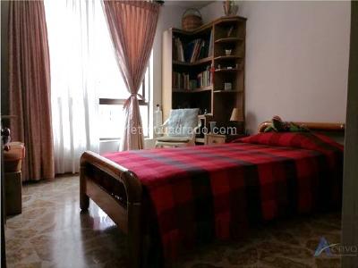 Apartamento de 3 alcobas en venta en Laureles, Medellín, 112 m² · foto 17 de 19
