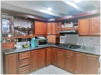 Casa de 4 alcobas en venta en Belen La Nubia, Medellín, 189 m² · foto 7 de 20