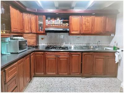 Casa de 4 alcobas en venta en Belen La Nubia, Medellín, 189 m² · foto 8 de 20