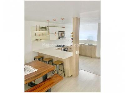 Casa de 4 alcobas en venta en Poblado Los Balsos, Medellín, 300 m² · foto 2 de 8