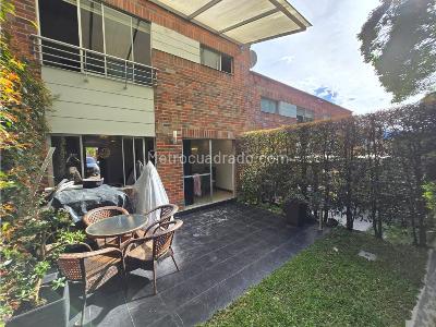 Casa de 3 alcobas en venta en Intermedia, Envigado, 198 m² · foto 4 de 20