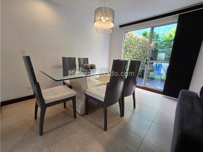 Casa de 3 alcobas en venta en Intermedia, Envigado, 198 m² · foto 5 de 20