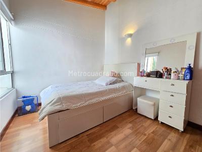 Casa de 3 alcobas en venta en Intermedia, Envigado, 198 m² · foto 13 de 20