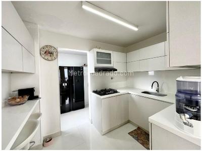 Apartamento en venta en Milla De Oro, Medellín · foto 5 de 12