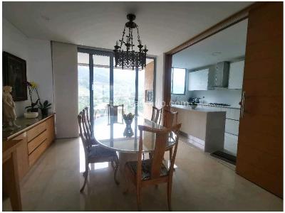 Apartamento en venta en Altos Del Poblado, Medellín · foto 10 de 20