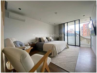 Apartamento de 4 alcobas en venta en Poblado Sector Campestre, Medellín, 230 m² · foto 6 de 15