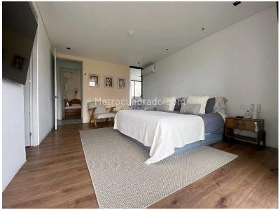Apartamento de 4 alcobas en venta en Poblado Sector Campestre, Medellín, 230 m² · foto 7 de 15