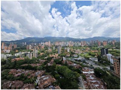 Apartamento de 3 alcobas en venta en El Poblado Loma De Los Parra, Medellín, 188 m² · foto 6 de 20