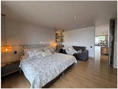 Apartamento de 3 alcobas en venta en El Poblado Loma De Los Parra, Medellín, 188 m² · foto 13 de 20