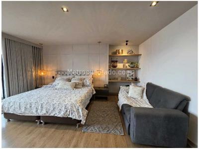 Apartamento de 3 alcobas en venta en El Poblado Loma De Los Parra, Medellín, 188 m² · foto 14 de 20