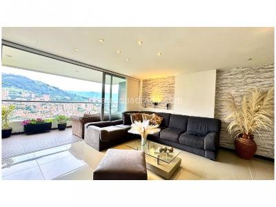 Apartamento de 3 alcobas en venta en Loma De Las Brujas, Envigado, 137 m² · foto 2 de 20