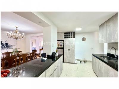 Apartamento de 3 alcobas en venta en El Poblado El Tesoro, Medellín, 160 m² · foto 11 de 20