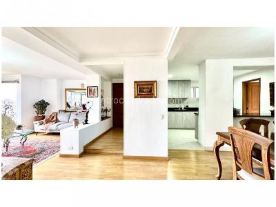 Apartamento de 3 alcobas en venta en El Poblado El Tesoro, Medellín, 160 m² · foto 14 de 20