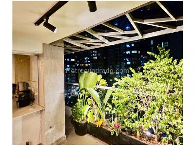 Apartamento en venta en Loma De Los Bernal, Medellín · foto 4 de 9