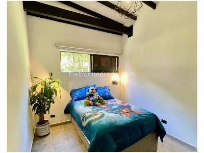 Casa de 4 alcobas en venta en Las Lomitas, Sabaneta, 315 m² · foto 17 de 20