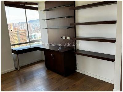 Apartamento en venta en El Poblado El Tesoro, Medellín · foto 12 de 18