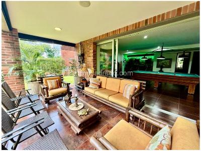 Casa en venta en Loma Benedictinos, Envigado · foto 2 de 20