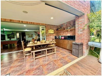 Casa en venta en Loma Benedictinos, Envigado · foto 10 de 20