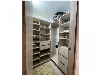 Apartamento de 3 alcobas en venta en Lorena, Medellín, 141 m² · foto 13 de 17