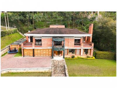 Casa de 4 alcobas en venta en La Calera, Medellín, 800 m² · foto 9 de 20