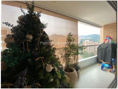 Apartamento de 3 alcobas en venta en Loma De San Jose, Sabaneta, 98 m² · foto 2 de 11