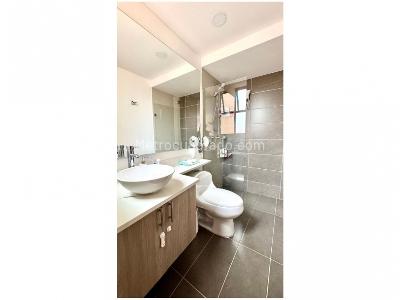 Apartamento de 3 alcobas en venta en Loma De San Jose, Sabaneta, 98 m² · foto 10 de 11