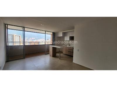 Apartamento de 3 alcobas en venta en Fabricato, Bello, 76 m² · foto 2 de 18