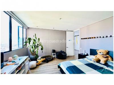 Apartamento de 3 alcobas en venta en Poblado Los Balsos, Medellín, 330 m² · foto 19 de 20