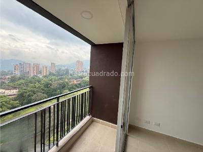 Apartamento en venta en Ditaires, Itagüí · foto 3 de 20