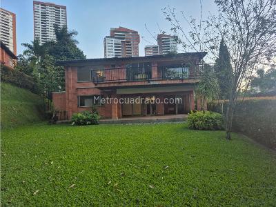 Casa de 4 alcobas en venta en La Calera, Medellín, 293 m² · foto 2 de 20