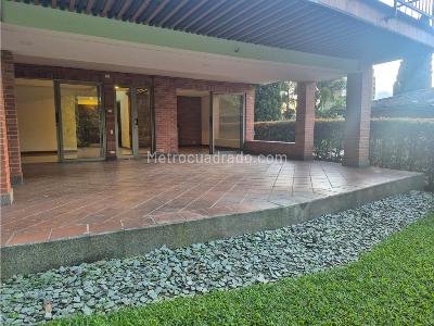 Casa de 4 alcobas en venta en La Calera, Medellín, 293 m² · foto 3 de 20