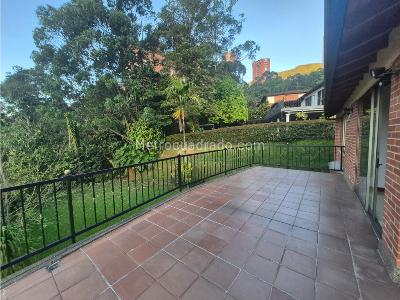 Casa de 4 alcobas en venta en La Calera, Medellín, 293 m² · foto 13 de 20