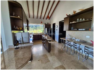 Casa de 3 alcobas en venta en Loma Del Escobero, Envigado · foto 7 de 20