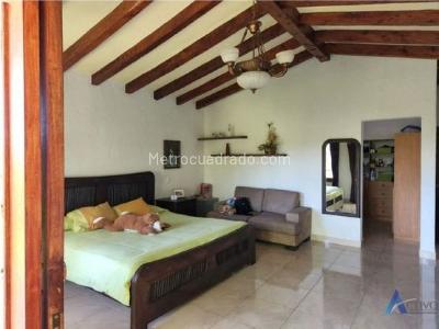 Casa de 3 alcobas en venta en La Macarena, Rionegro · foto 20 de 20