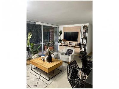 Apartamento de 3 alcobas en venta en Los Balsos, Medellín, 82 m² · foto 4 de 8