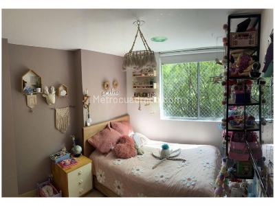 Apartamento de 3 alcobas en venta en Los Balsos, Medellín, 82 m² · foto 7 de 8