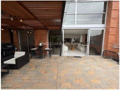 Apartamento de 3 alcobas en venta en El Poblado El Tesoro, Medellín, 210 m² · foto 7 de 20